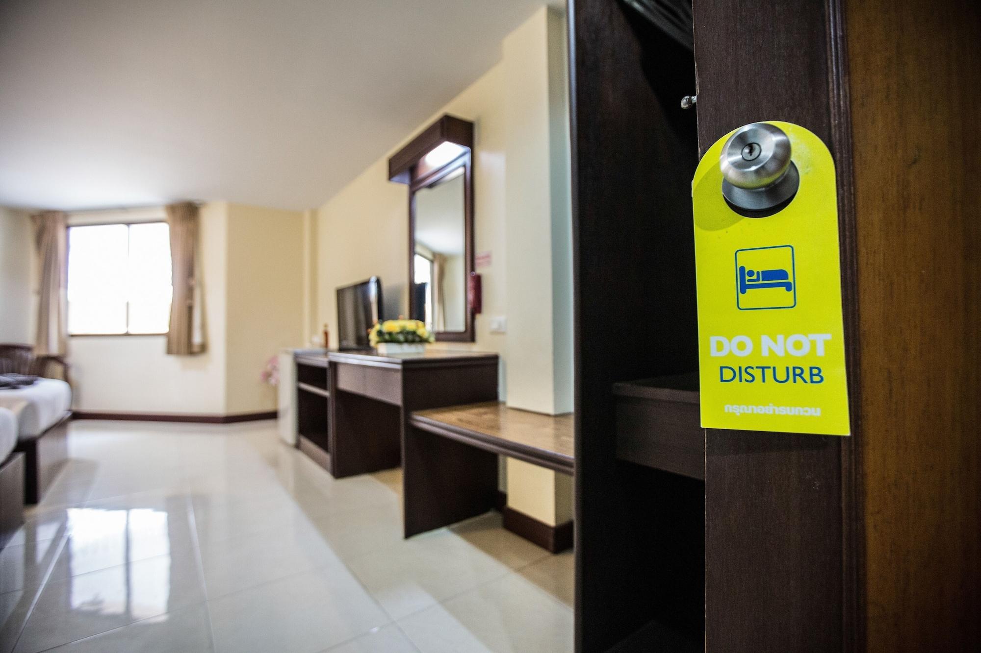 Twin Palms Resort Pattaya, Sha Extra Plus Certified Exterior photo