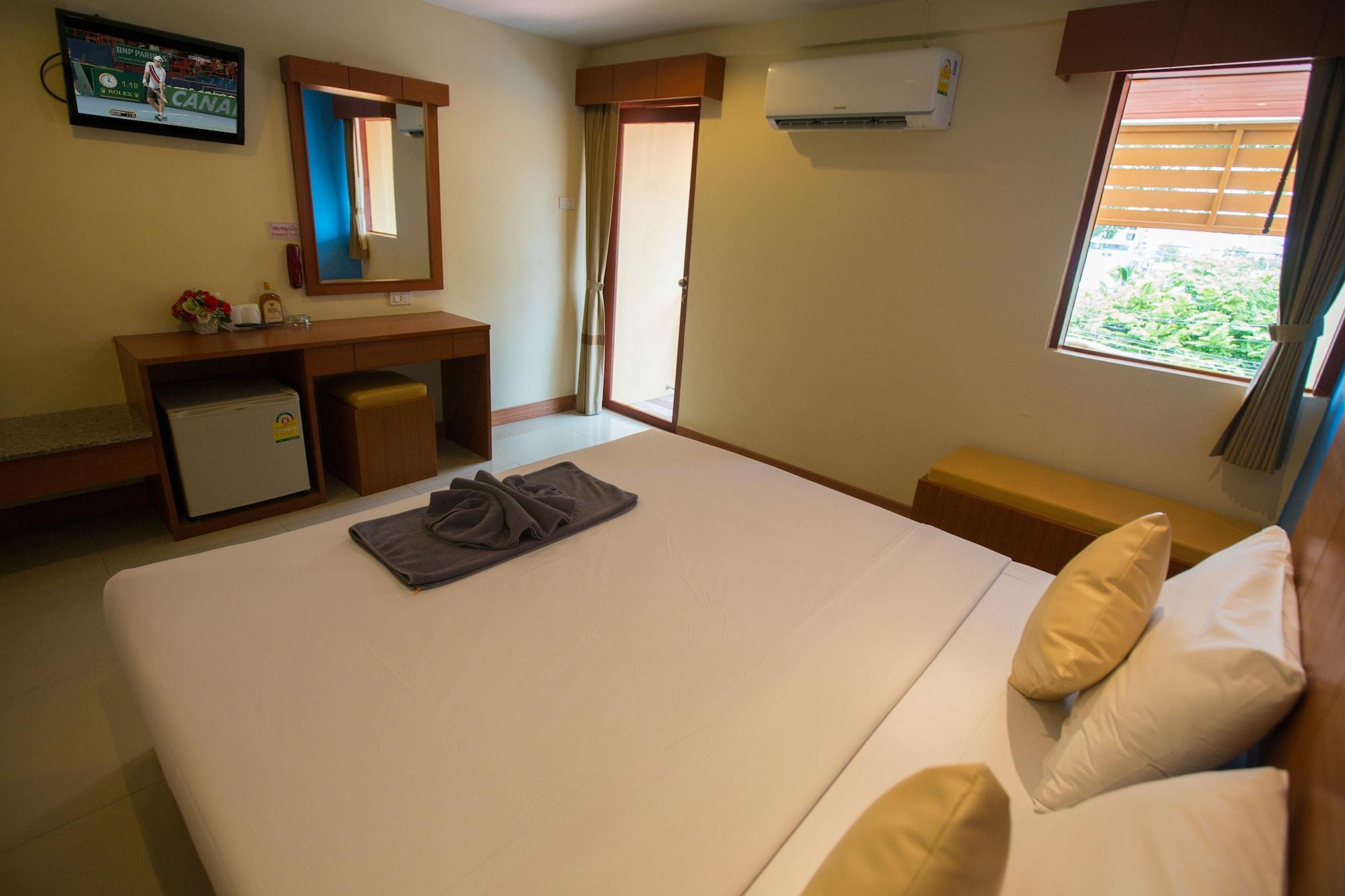 Twin Palms Resort Pattaya, Sha Extra Plus Certified Exterior photo