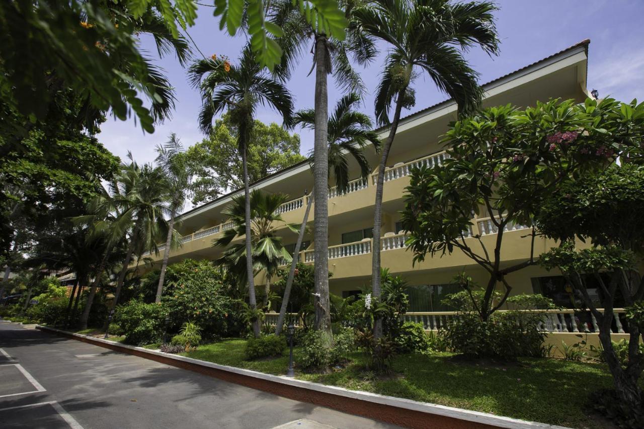 Twin Palms Resort Pattaya, Sha Extra Plus Certified Exterior photo